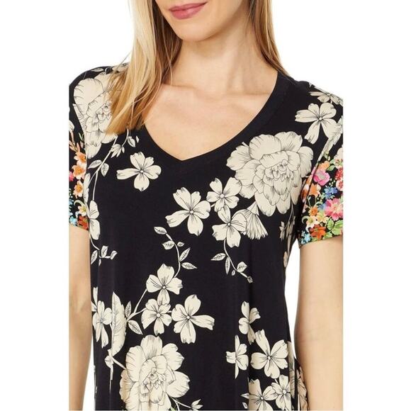 Johnny Was The Redland Favorite Short Sleeve V-Neck Swing Tee Multi Floral Sz XL - Picture 2 of 11